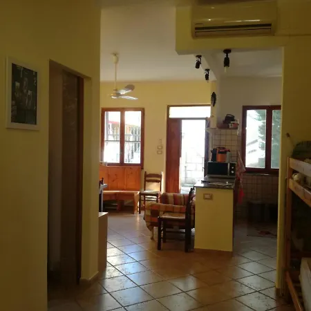 Nyaraló Calabrian *